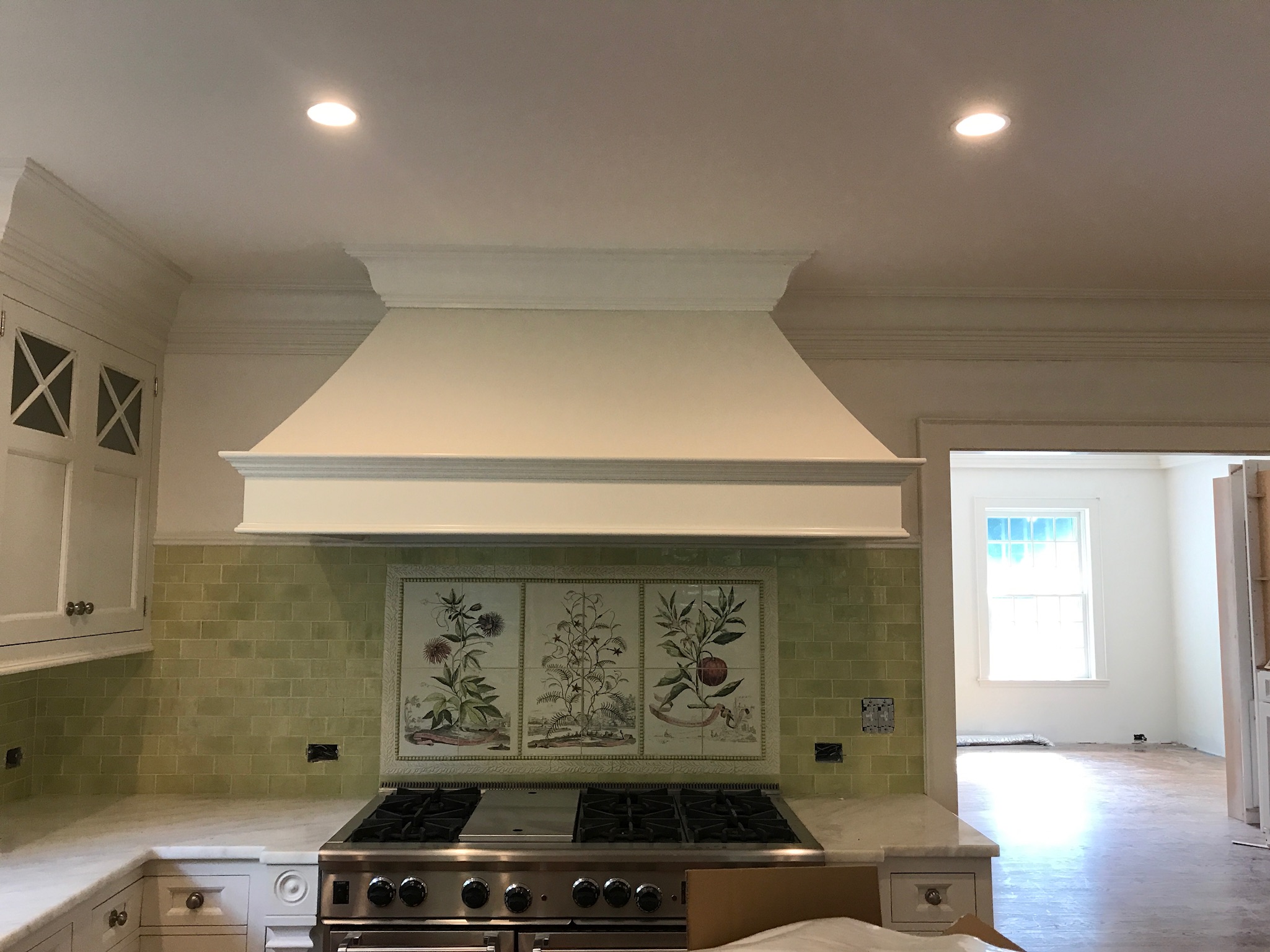 kitchen-hood-before-by-liz-caan-interior-design-COUNTRY-Renovation-and-decoration-for-a-young-family