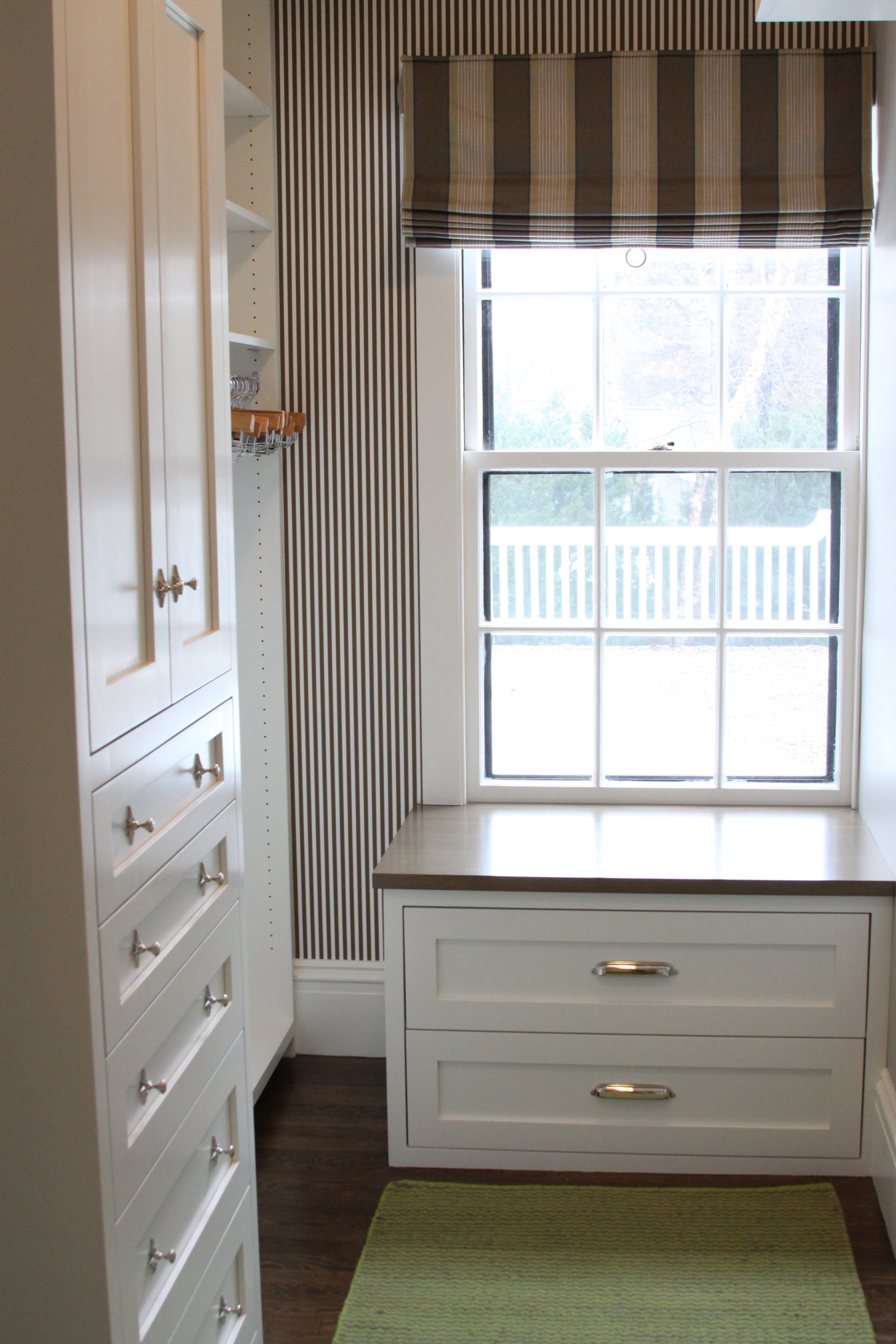 children-closet-treatments-wallpaper-by-liz-caan-interior-design-HISTORIC-the-full-build