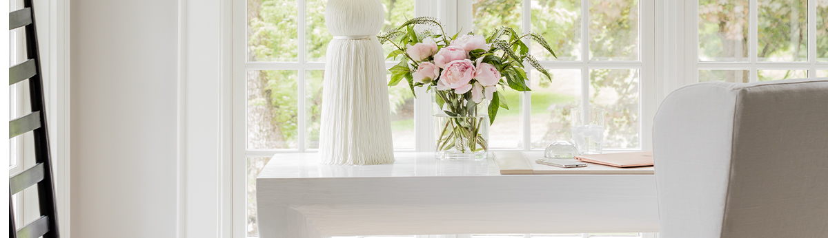 white-office-pink-flowers