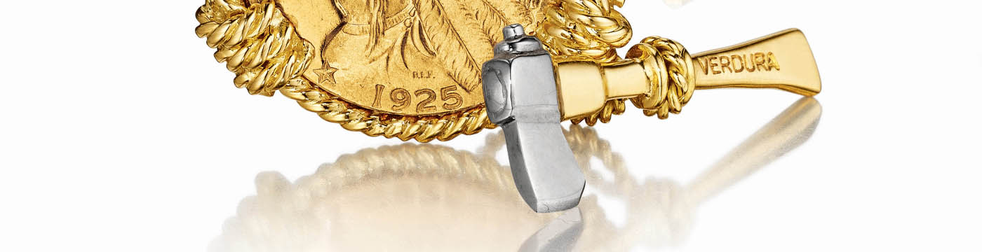 Verdura-Jewelry-Five-Buck-Cufflinks-closeup