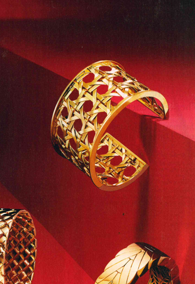 Verdura-Jewelry-Criss-Cross-Cuff-Instyle-October-2017
